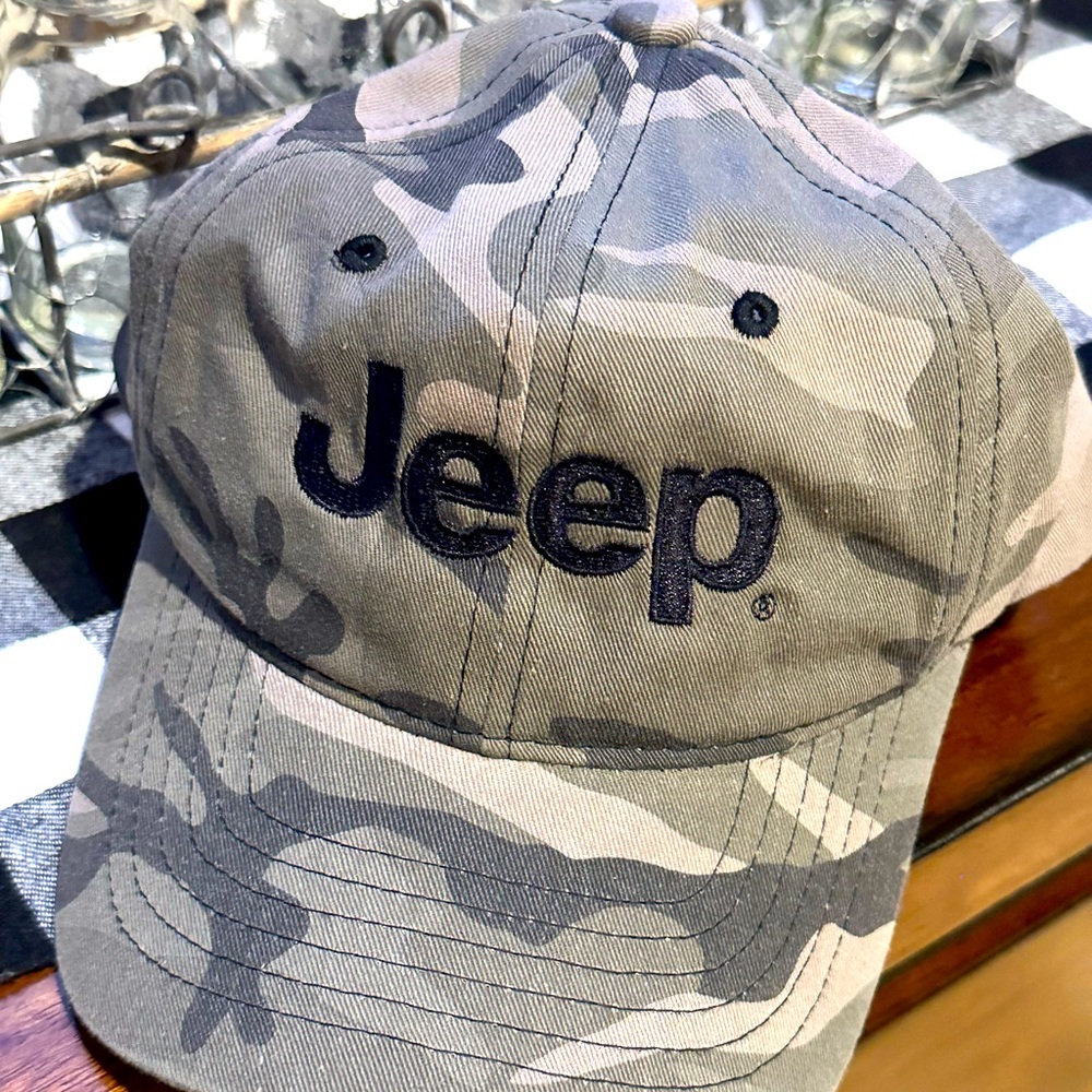 NWOT Camo Jeep Cap